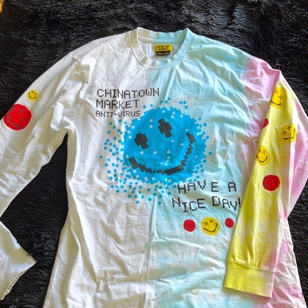 Chinatown Market Long Sleeve Graphic